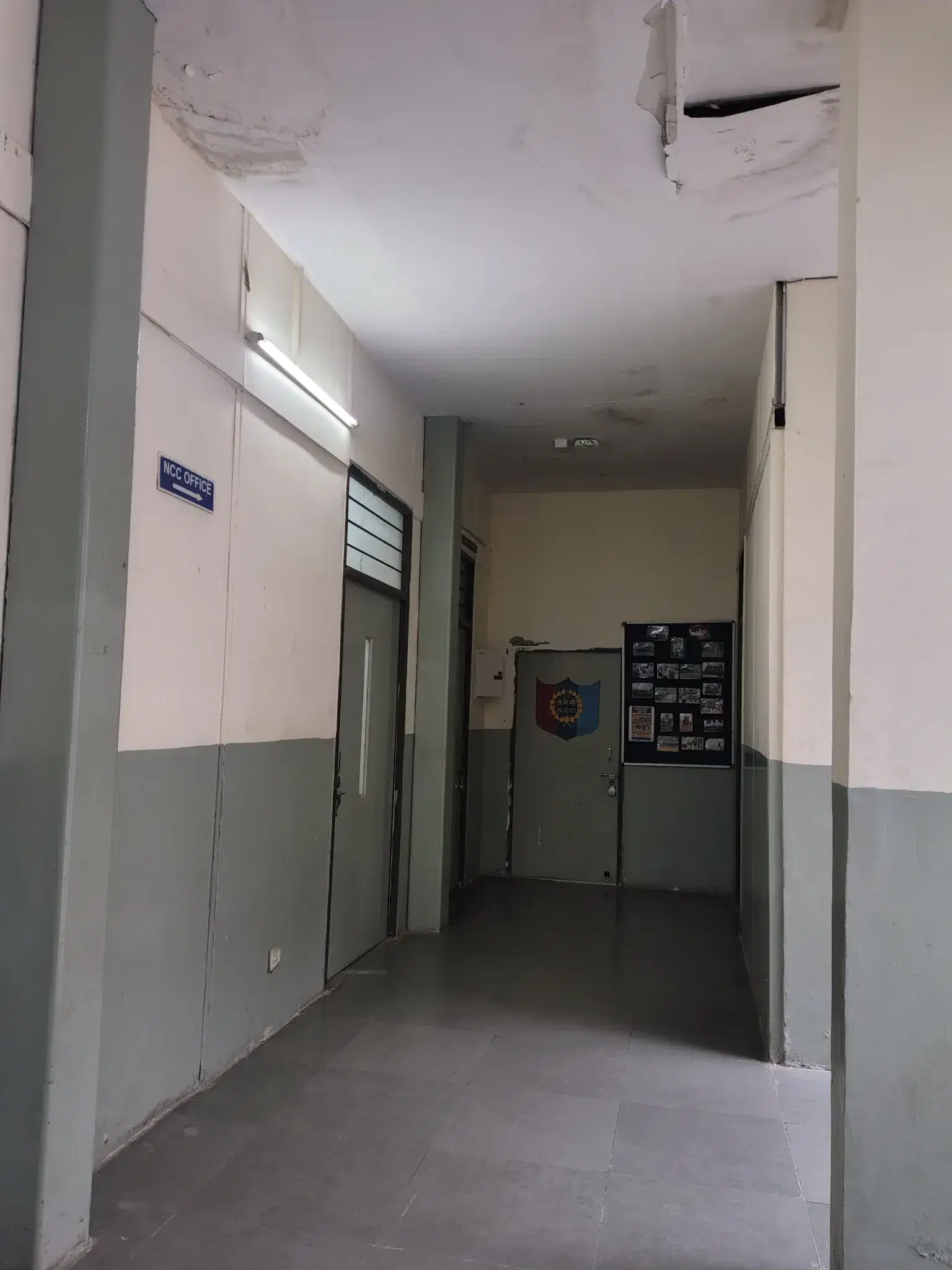 Shaheed Bhagat Singh College Academic Building photo 14